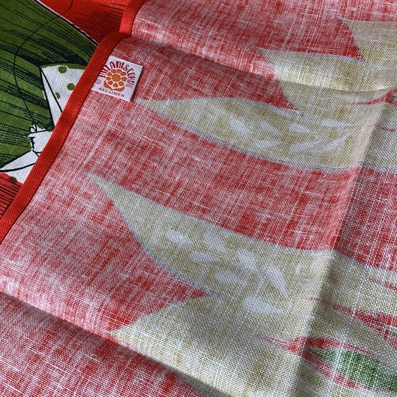 Vintage 1960s red Fallini and Cohn Christmas Angel linen tea towel - Picture 9 of 12